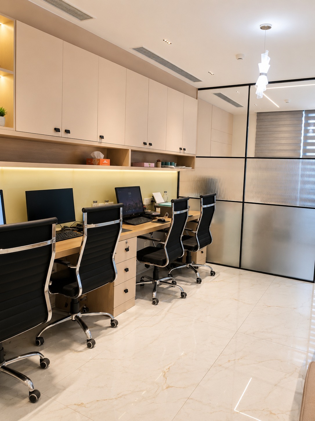 Office desks at CA Isha Doda & Associates, Mohali